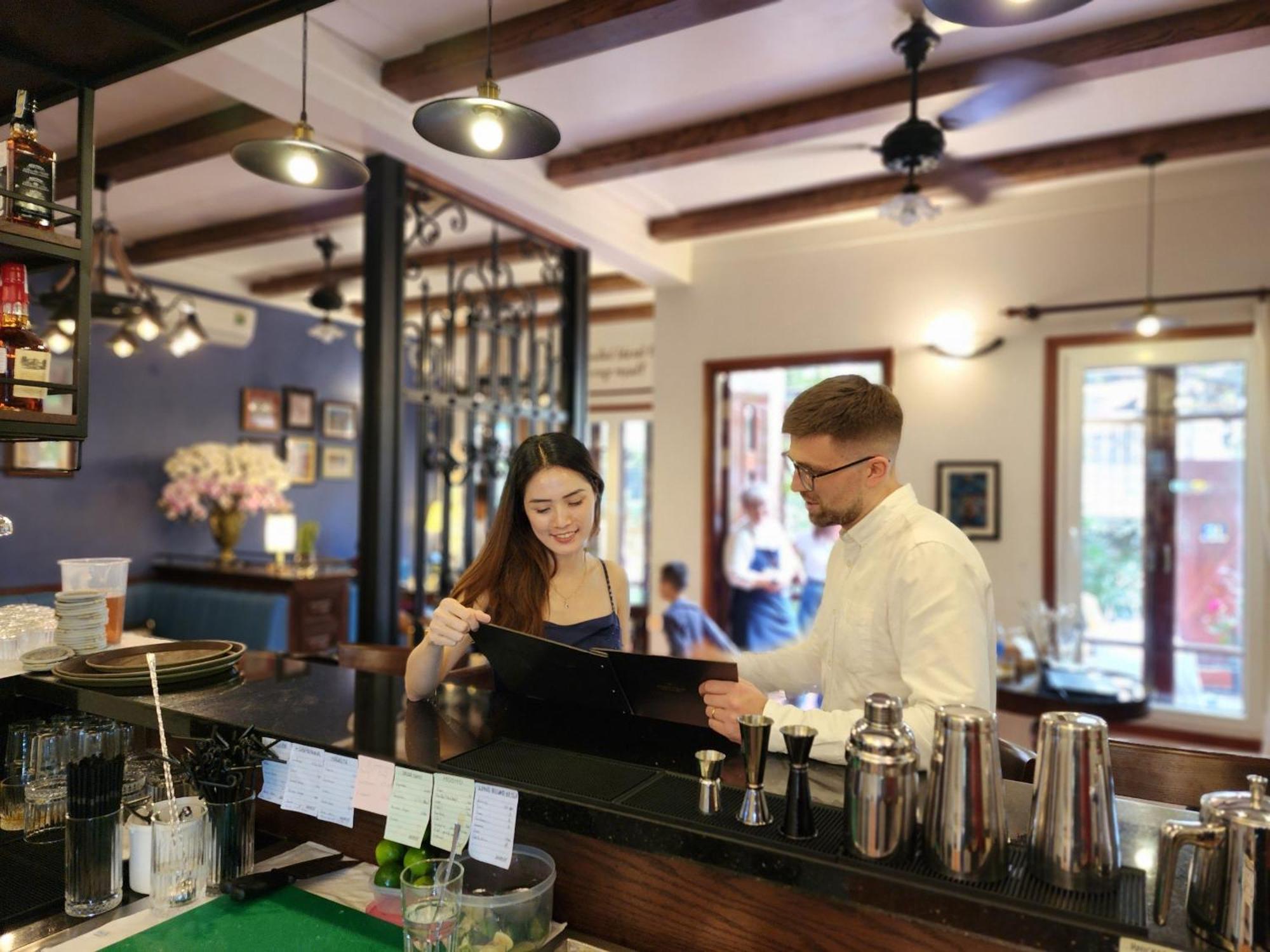 Musketeers Guest House Hanoi Exterior photo